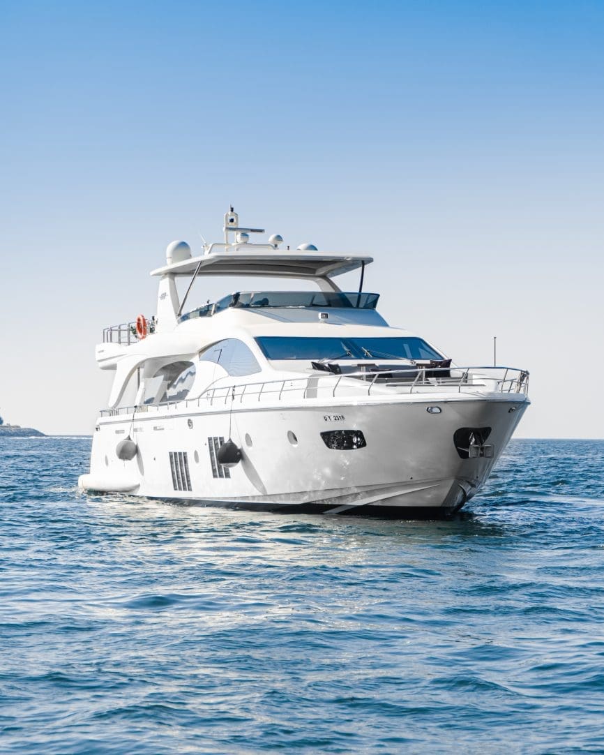 yacht rental services